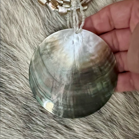 Large 🐚 Abalone Pendant 3 Strand Necklace - Picture 6 of 10